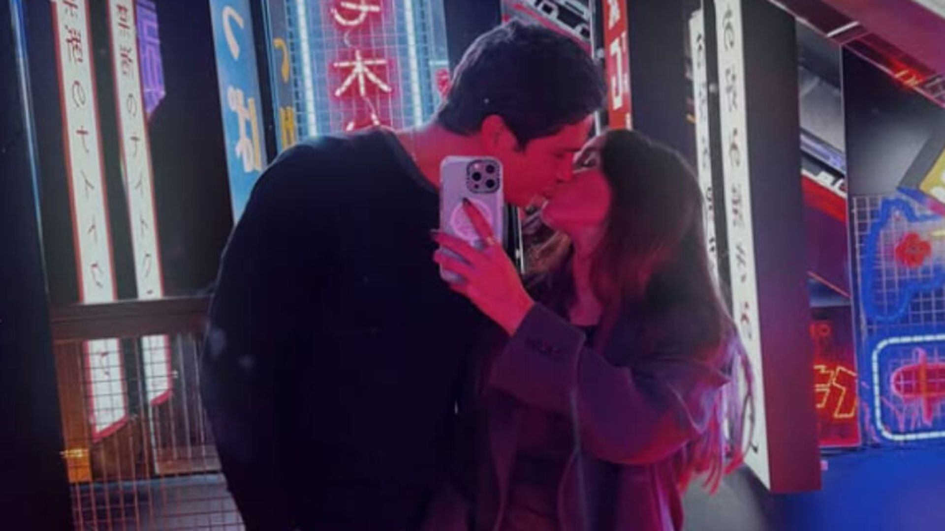 fotojet___2025_05_06t133818874jpg_001.jpg fotojet___2025_05_06t133818874jpg_001.jpg