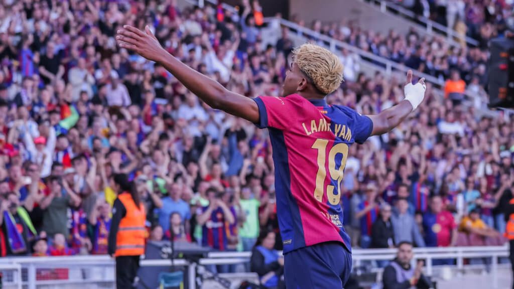 Santi Denia defiende a Lamine Yamal ante las críticas por su conducta: "Cada uno es como es"