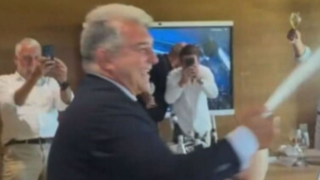 Joan Laporta sigue de celebración y continúa su show por los éxitos del Barça