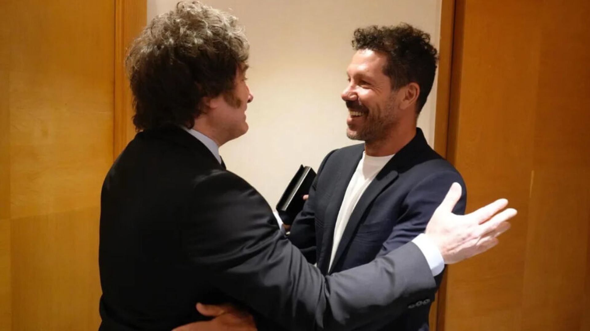 fotojet___2025_06_09t101231057jpg.jpg fotojet___2025_06_09t101231057jpg.jpg