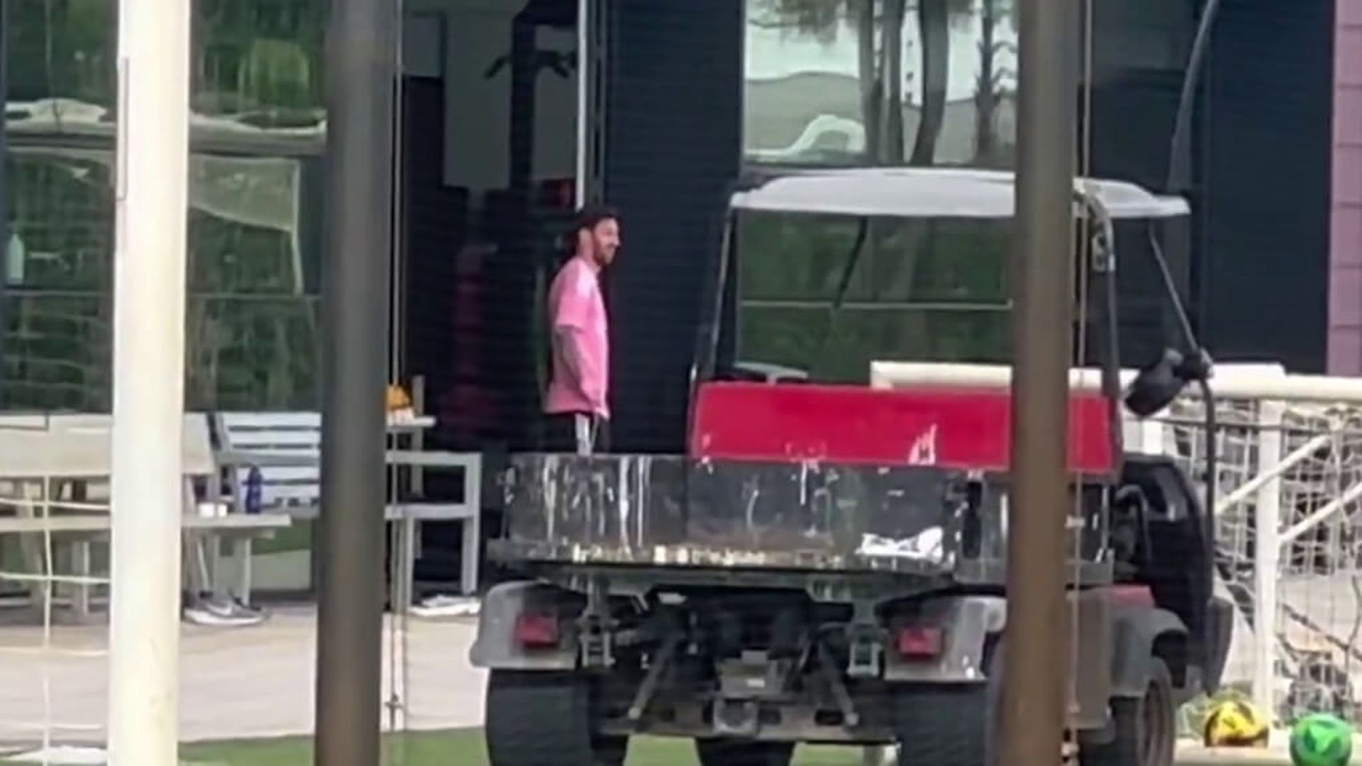 fotojet___2025_06_11t174106425jpg.jpg fotojet___2025_06_11t174106425jpg.jpg