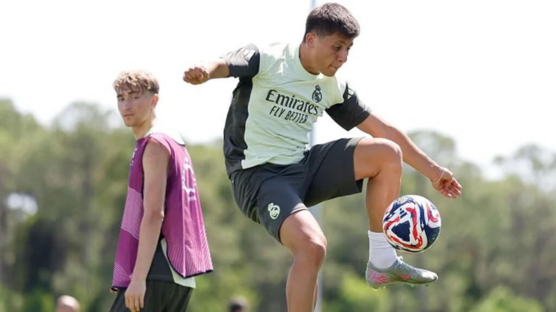 fotojet___2025_06_16t074506337jpg_001.jpg fotojet___2025_06_16t074506337jpg_001.jpg