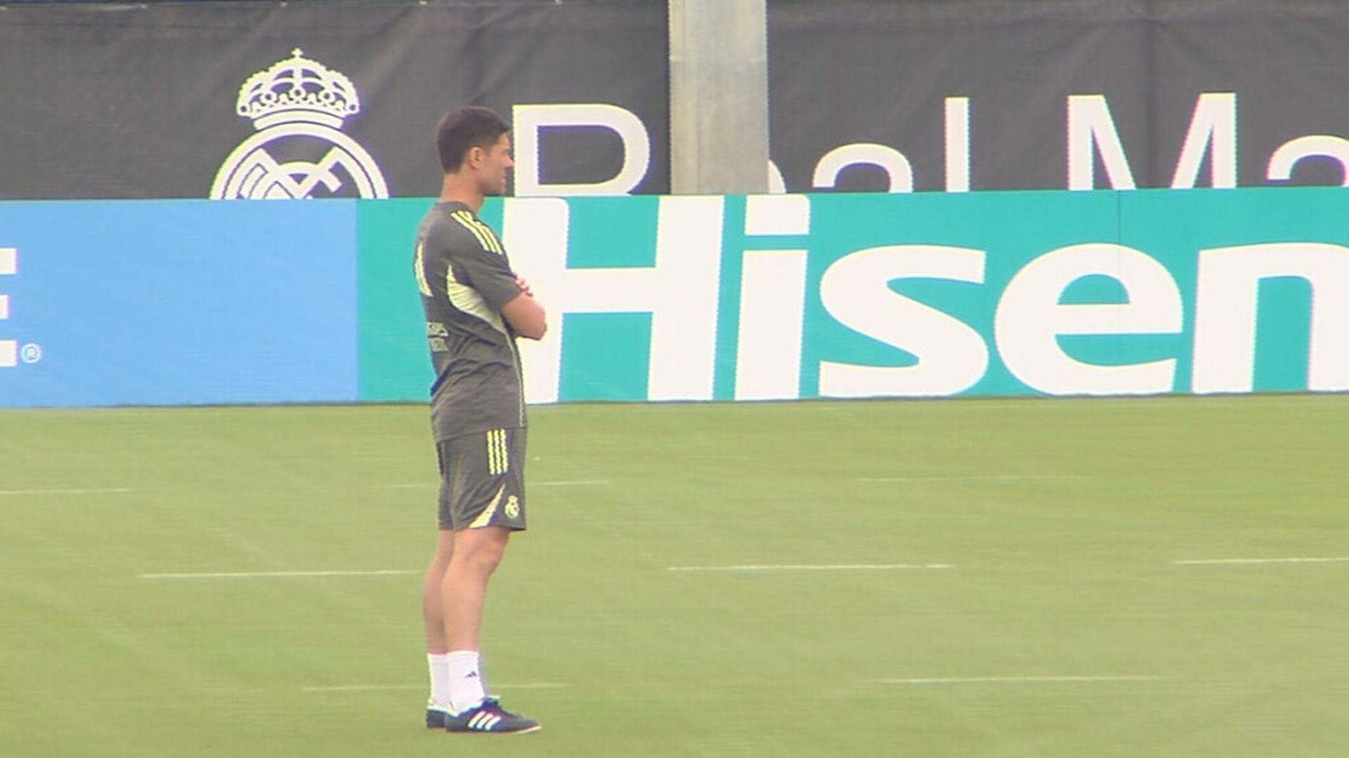 fotojet___2025_06_29t175010475jpg_001.jpg fotojet___2025_06_29t175010475jpg_001.jpg