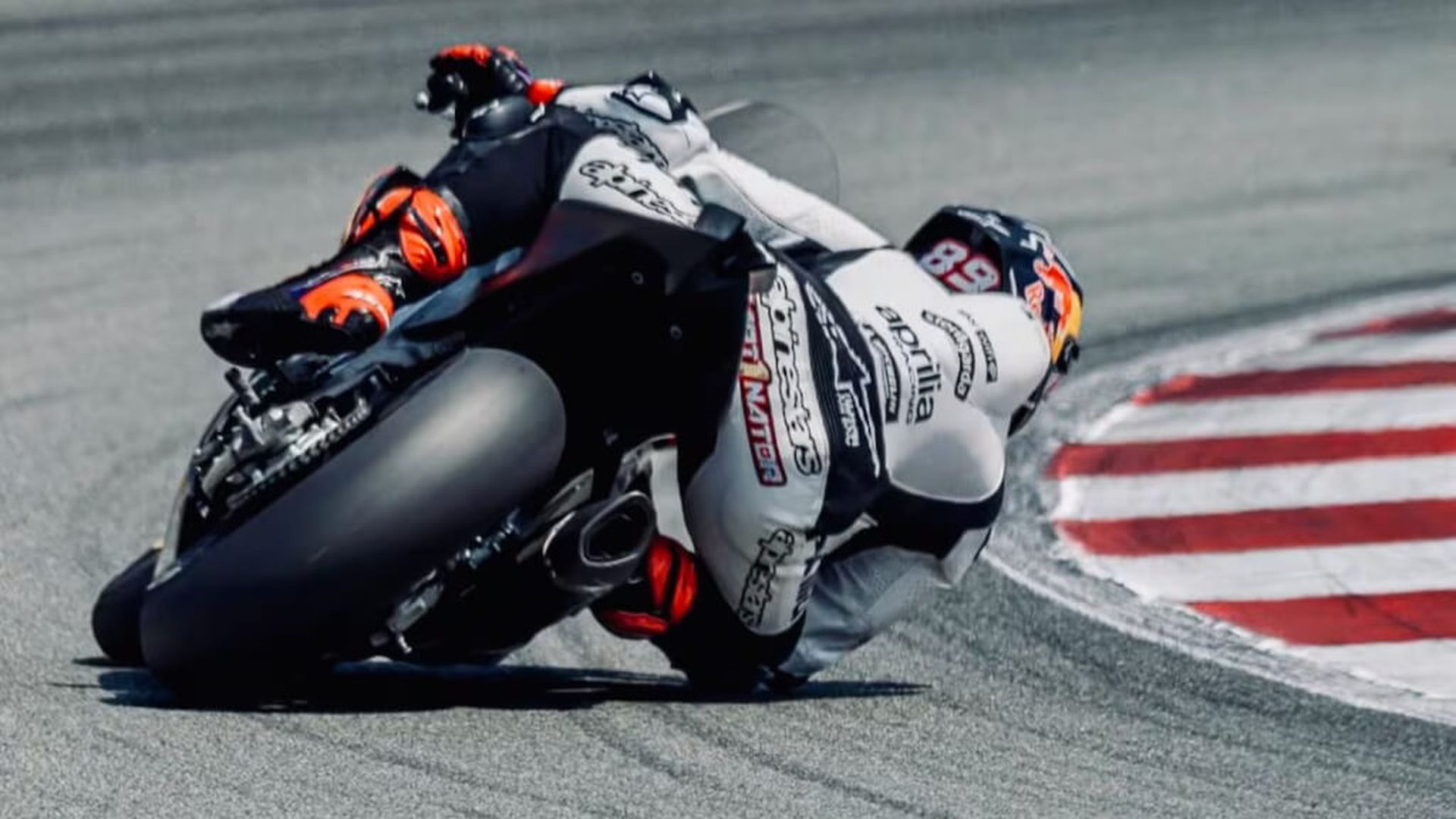 fotojet___2025_07_04t082947008jpg.jpg fotojet___2025_07_04t082947008jpg.jpg