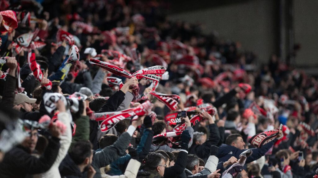 Precios abusivos, sin Europa, ni facilidades para los abonos del Rayo Vallecano: "Es una estrategia de club contra la afición"