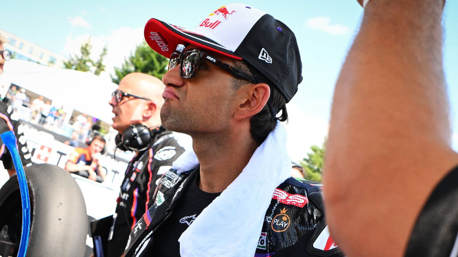 fotojet___2025_08_14t181648325jpg_001.jpg fotojet___2025_08_14t181648325jpg_001.jpg