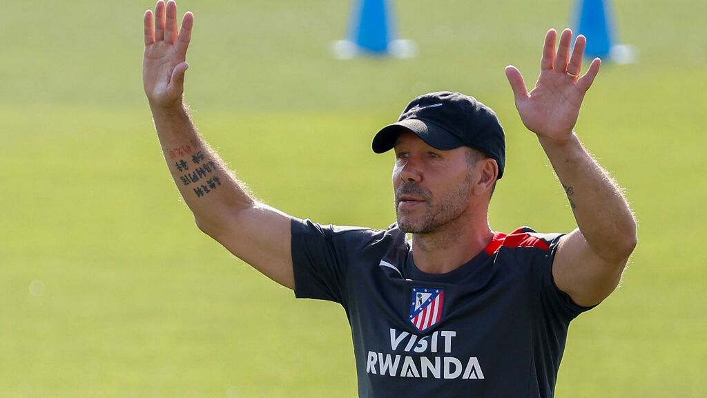 Matías Prats mantiene su "fe ciega" en Simeone y confirma un fichaje antes de la fiesta de presentación