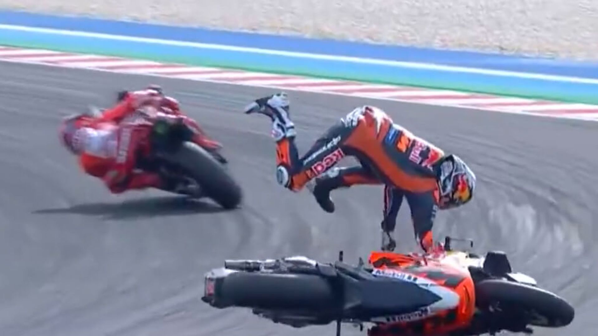 fotojet___2025_08_22t161203697jpg_001.jpg fotojet___2025_08_22t161203697jpg_001.jpg