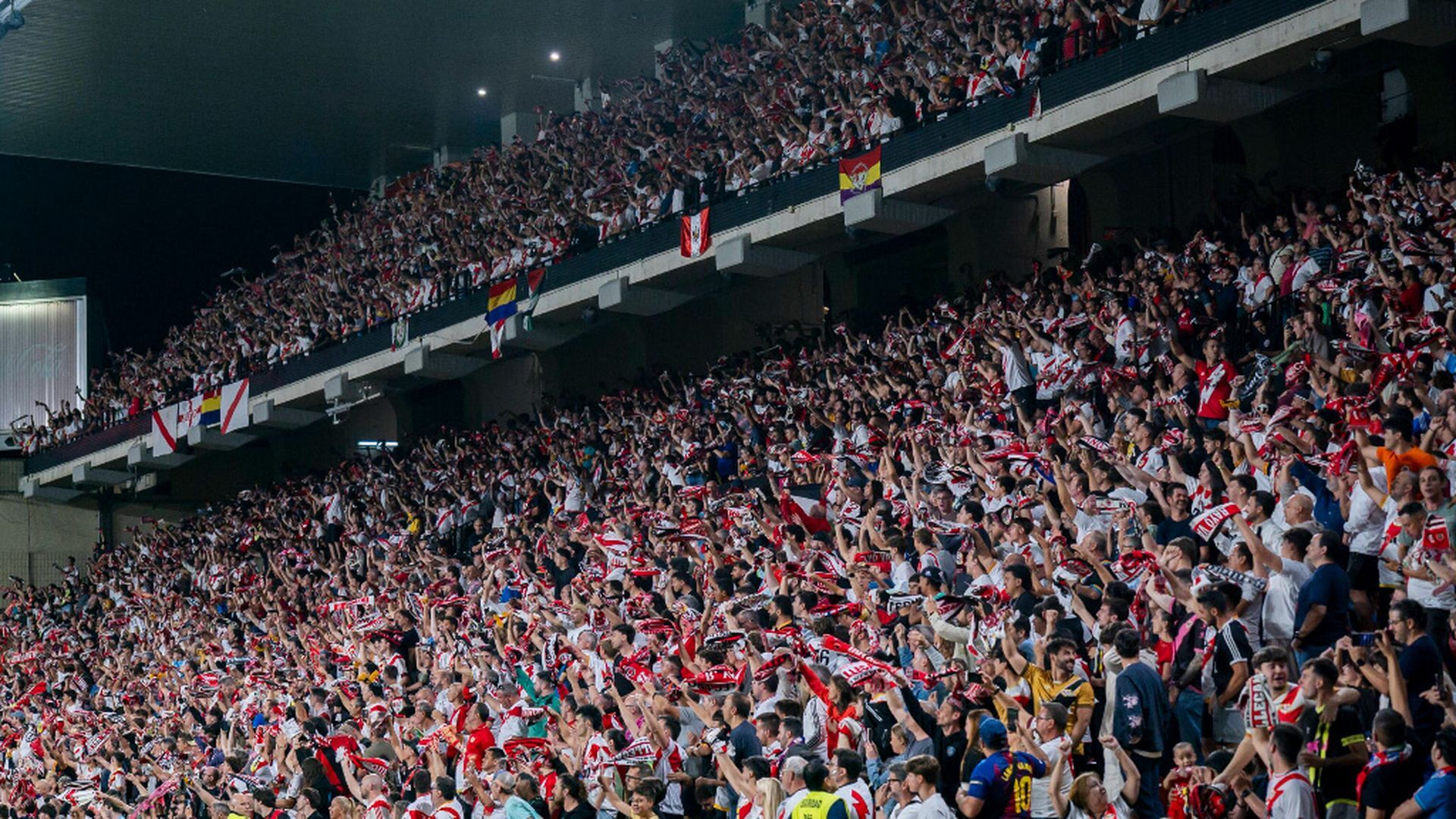 fotojet___2025_09_17t185518681jpg_001.jpg fotojet___2025_09_17t185518681jpg_001.jpg