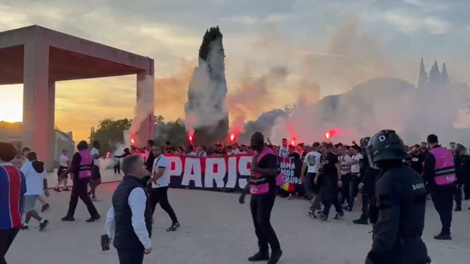 fotojet___2025_10_01t195359957jpg_001.jpg fotojet___2025_10_01t195359957jpg_001.jpg