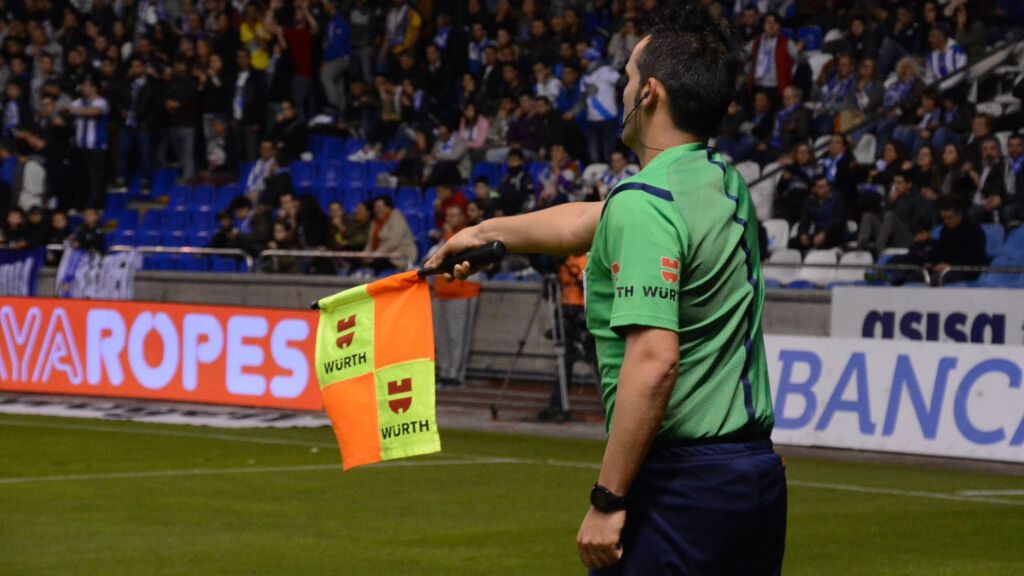 Estrada Fernández y la Ley Wenger que puede cambiar el fuera de juego: "¿Por qué no?"