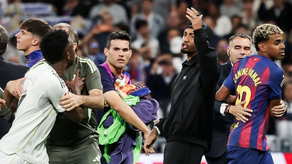 Mr. Asubío y el error en el acta de Soto Grado en El Clásico: "No deberían poder estar ahí"