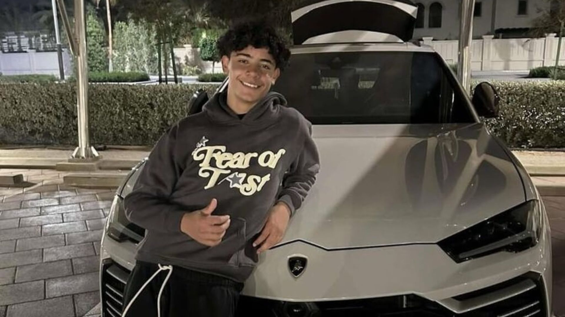 fotojet___2025_10_30t163954279jpg_001.jpg fotojet___2025_10_30t163954279jpg_001.jpg