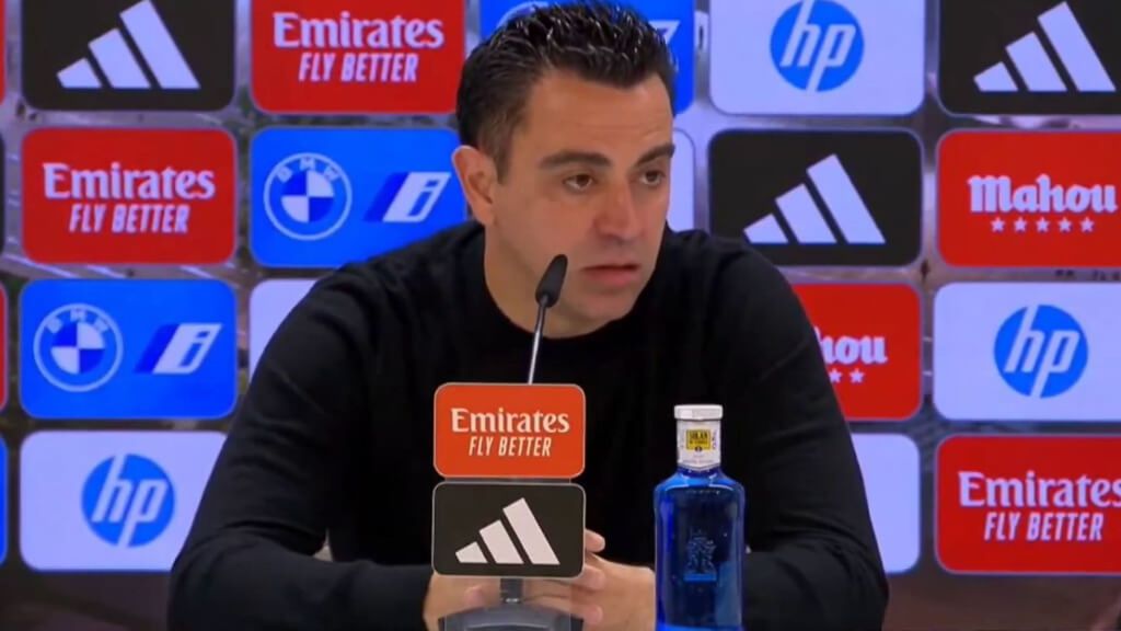 Xavi Hernández raja de los árbitros