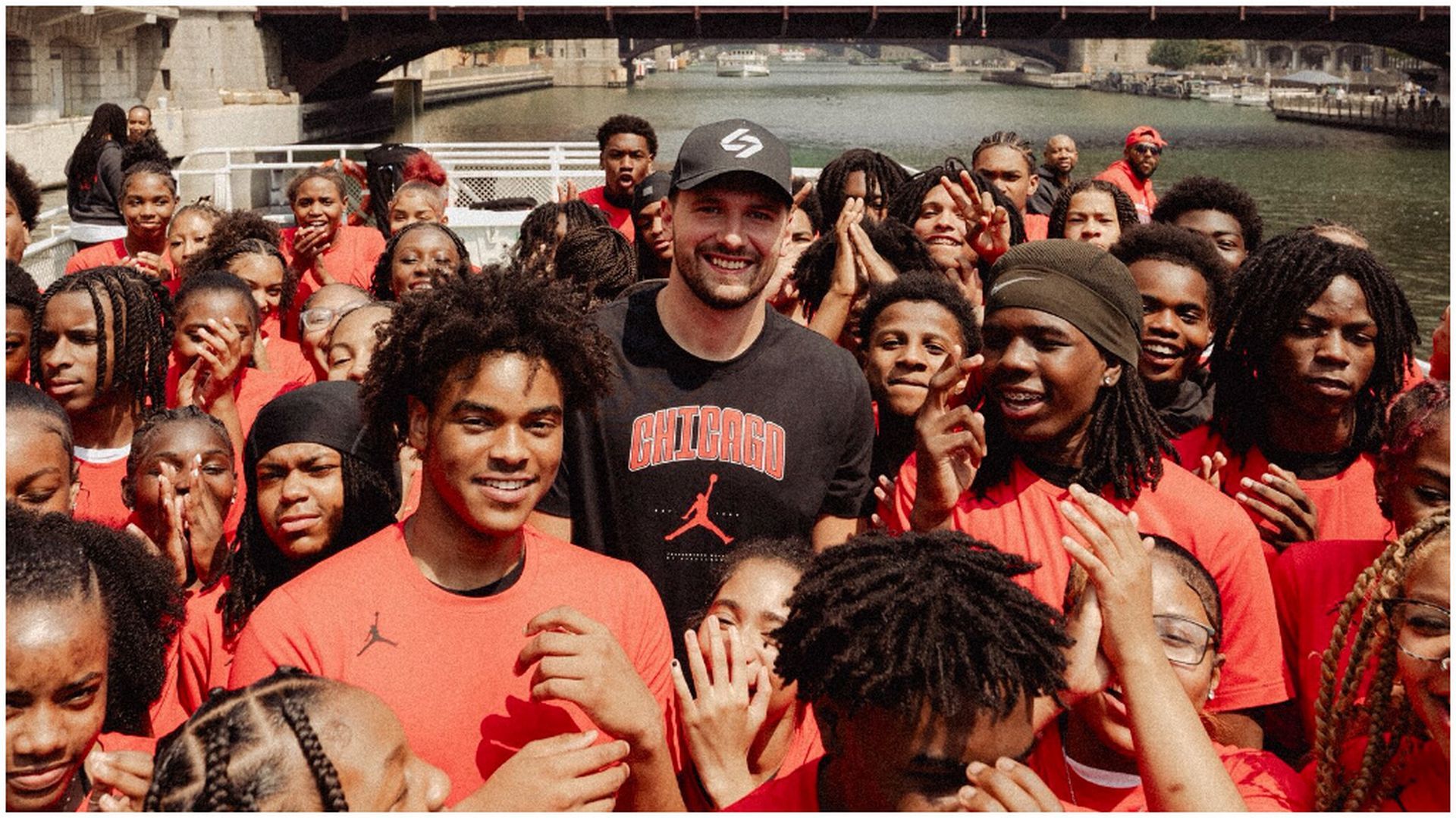 fotojet_45jpg_001.jpg fotojet_45jpg_001.jpg