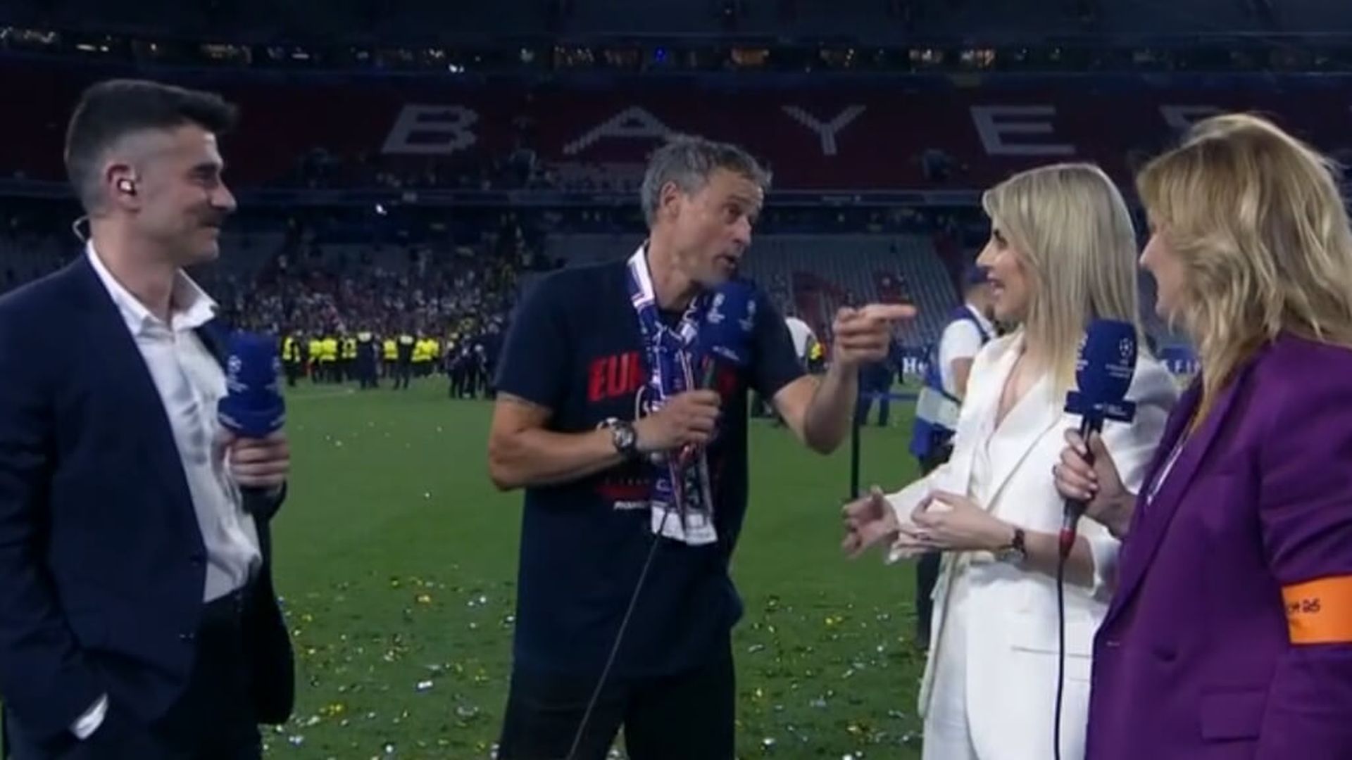 fotojet_55.jpg fotojet_55.jpg