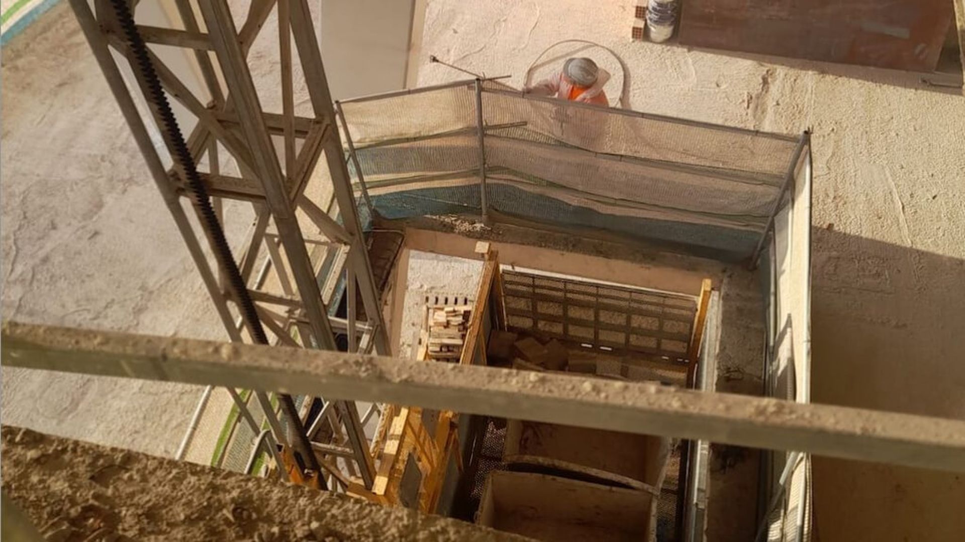 fotojet_58jpg.jpg fotojet_58jpg.jpg