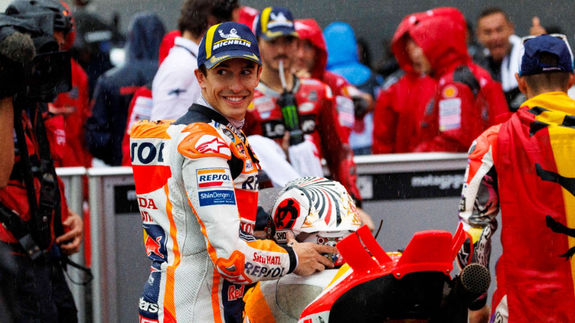 fotojet_63.jpg fotojet_63.jpg