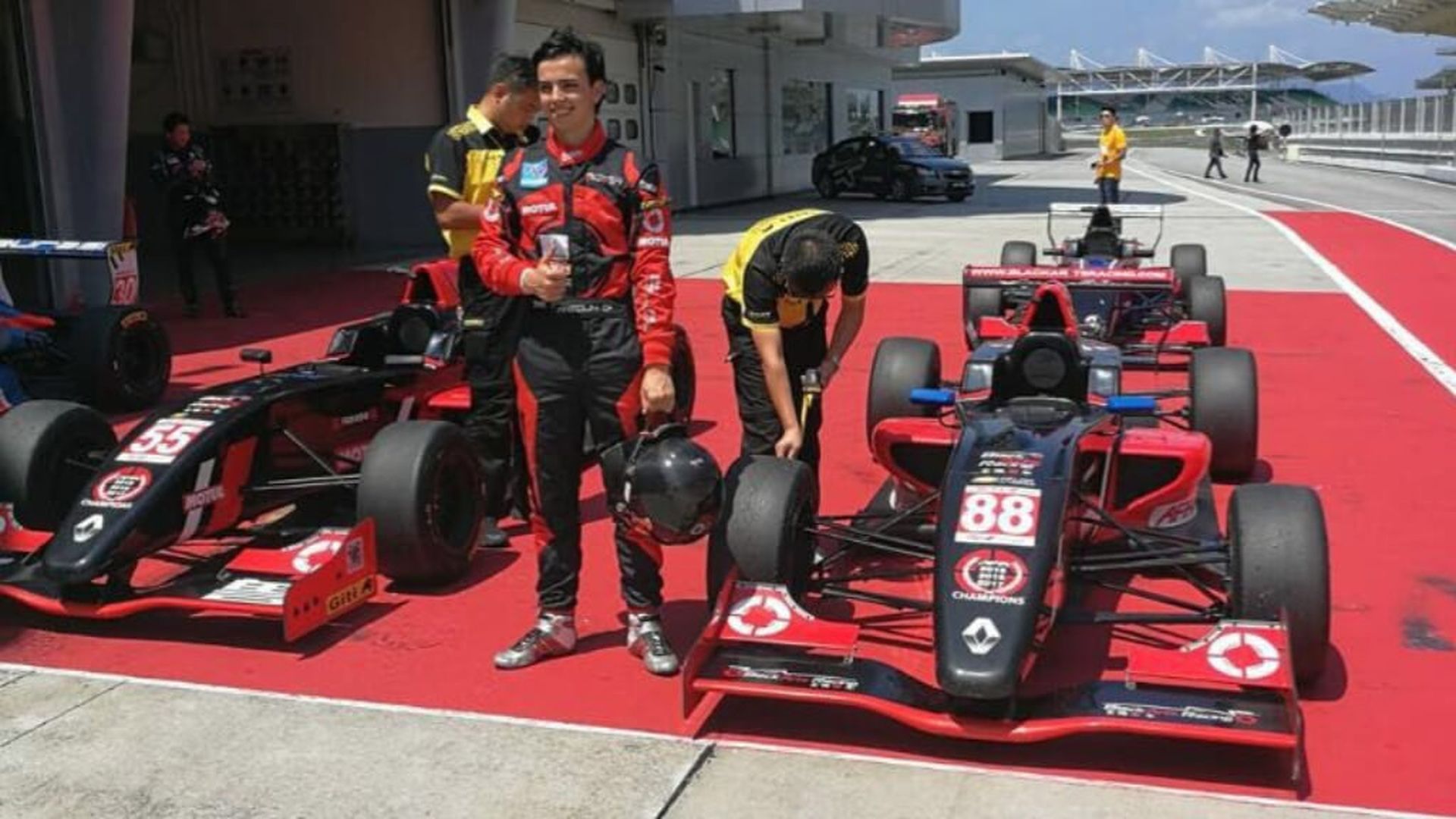 fotojet_84jpg_001.jpg fotojet_84jpg_001.jpg