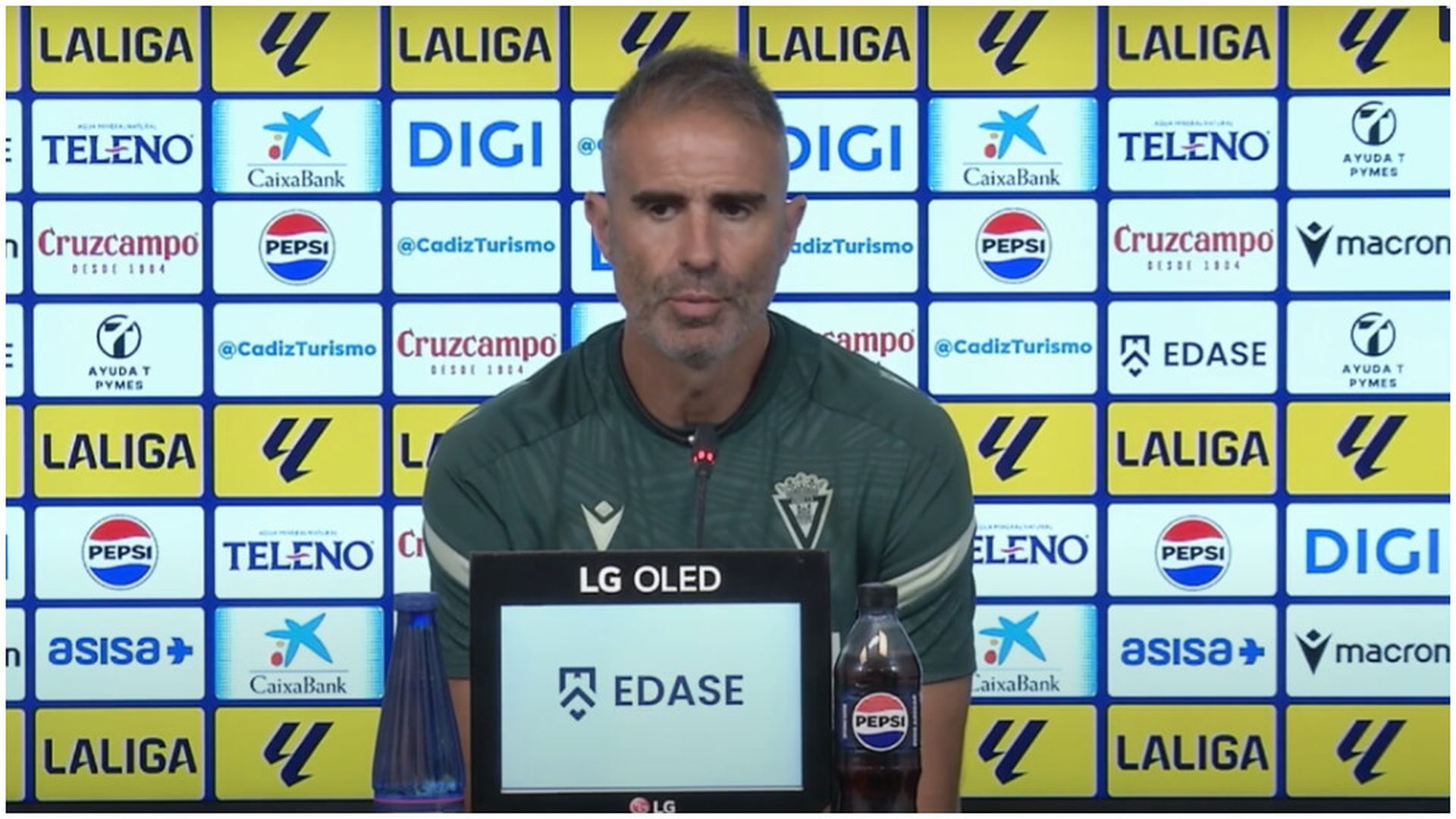 fotojetjpg.jpg fotojetjpg.jpg