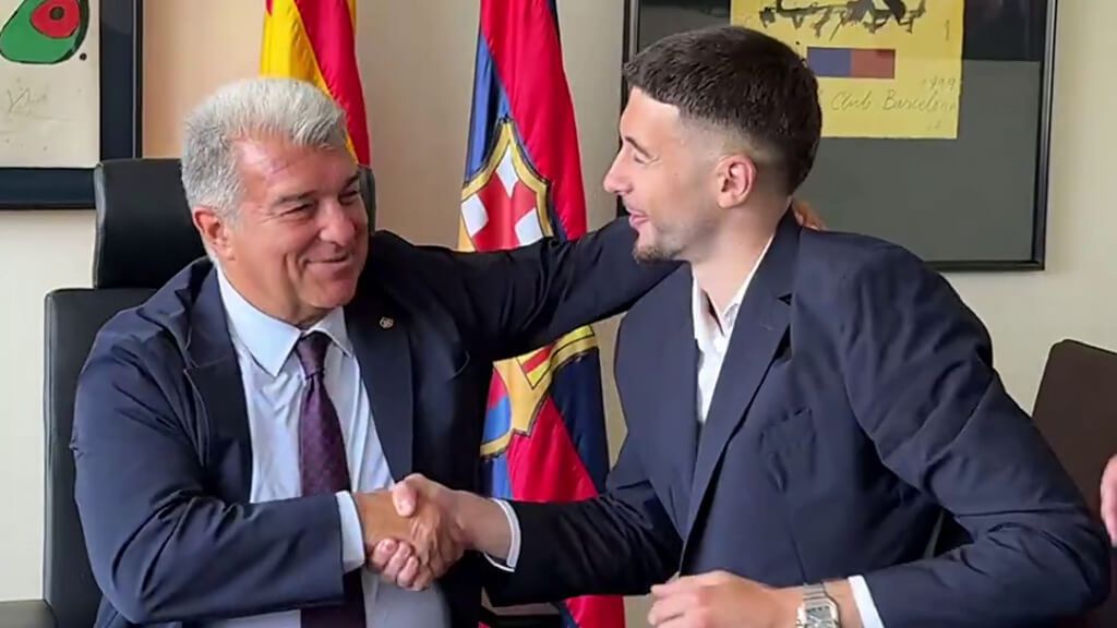 Joan García ya ha firmado con el Barça en un acto muy íntimo