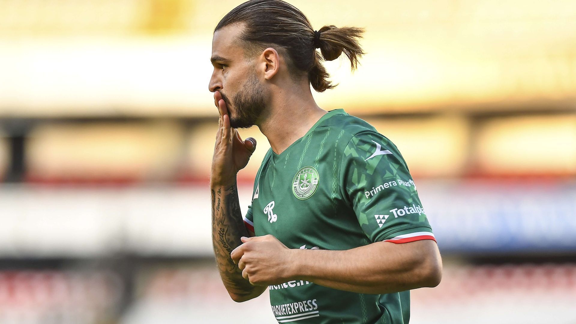 fpxojyuxsaayn0bjpg_001.jpg fpxojyuxsaayn0bjpg_001.jpg