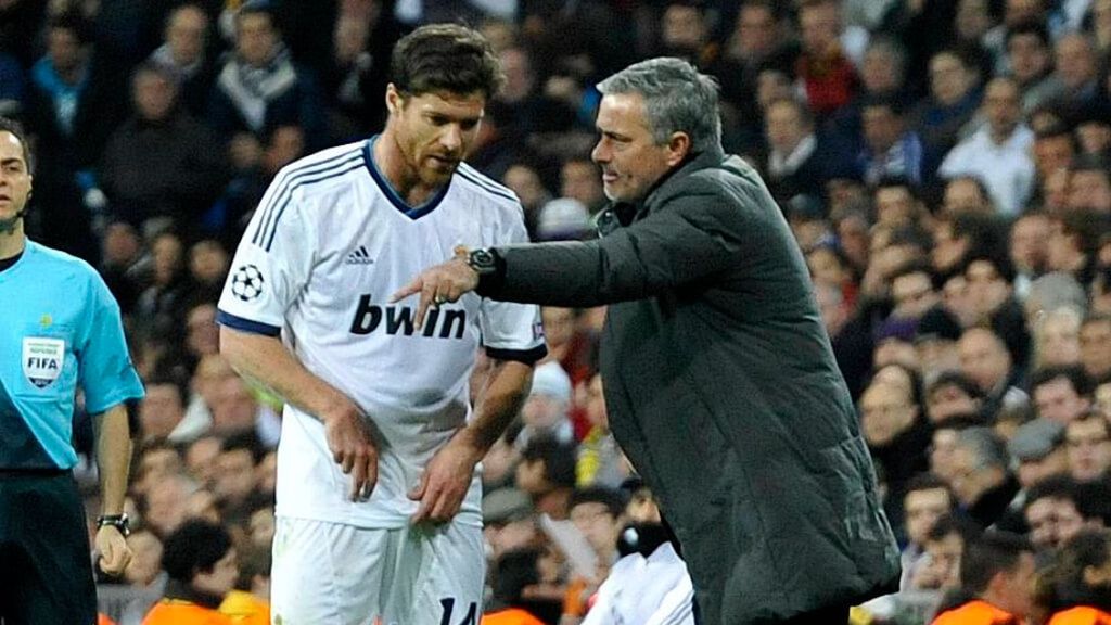 La respuesta de Xabi Alonso en la que muchos ven a José Mourinho