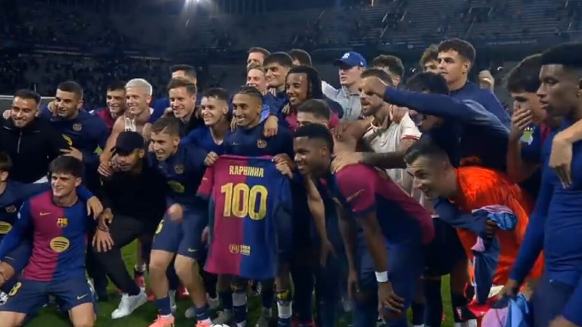 frame_raphinha_companerosjpg.jpg frame_raphinha_companerosjpg.jpg