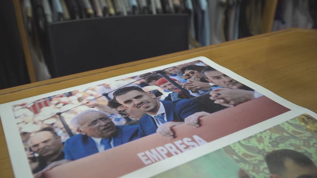 (Mediaset) Aciertos y errores de vestimenta de los futbolistas en la Feria: de Borja Iglesias a Sergio Ramos