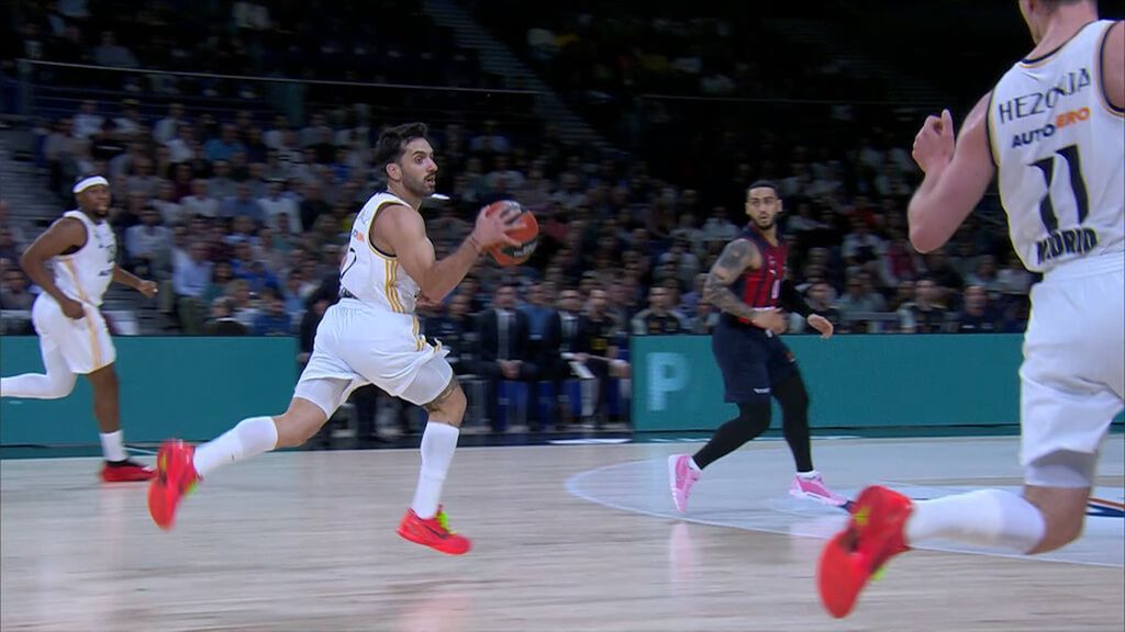 Yabusele anota la mejor canasta de la jornada de Euroliga tras una gran asistencia de Campazzo