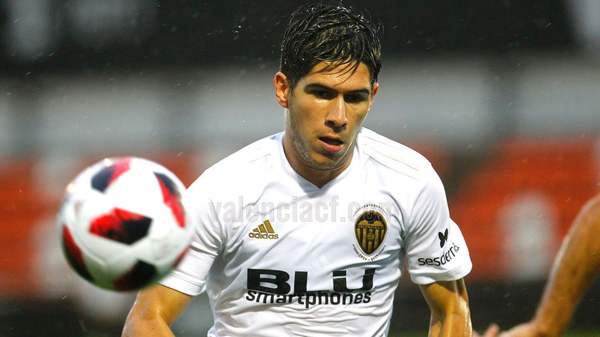 fran_navarro_anota_un_doblete_ante_el_espanyol_b_foto_valencia_cf.jpg