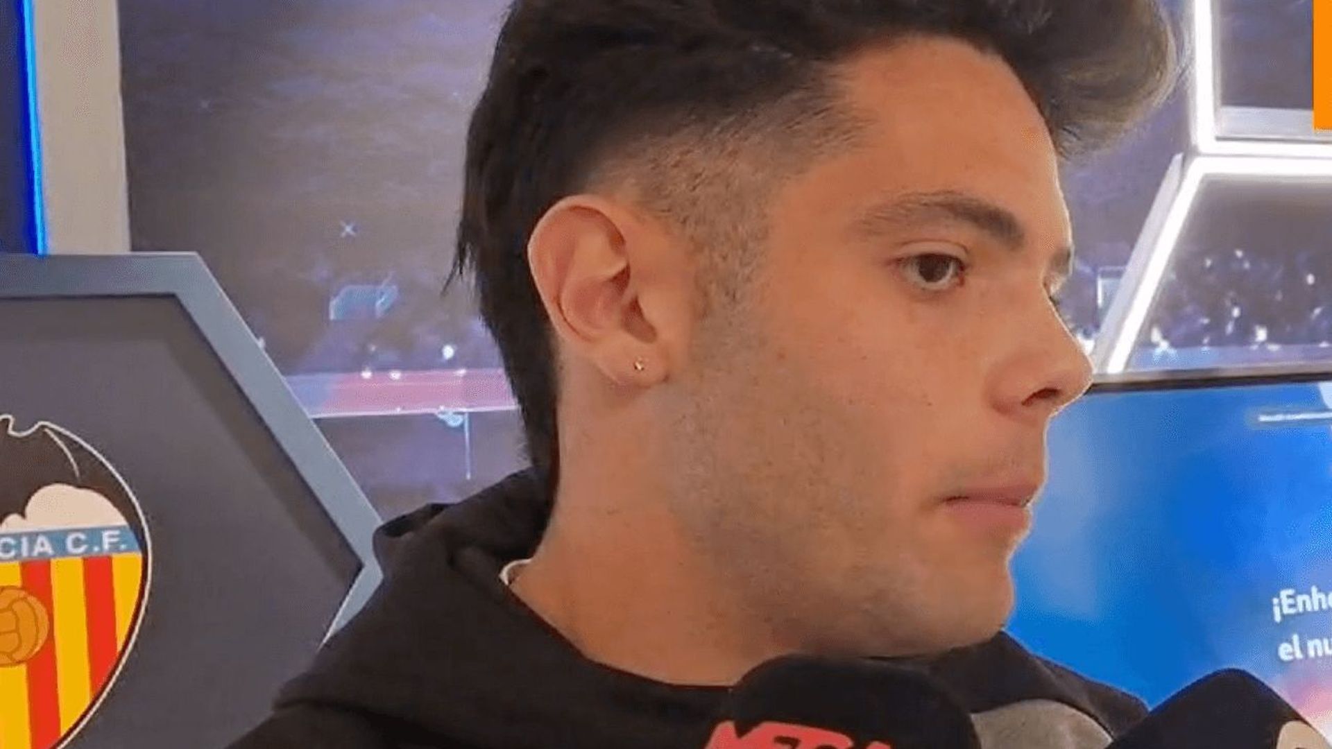 fran_perez_002.png fran_perez_002.png