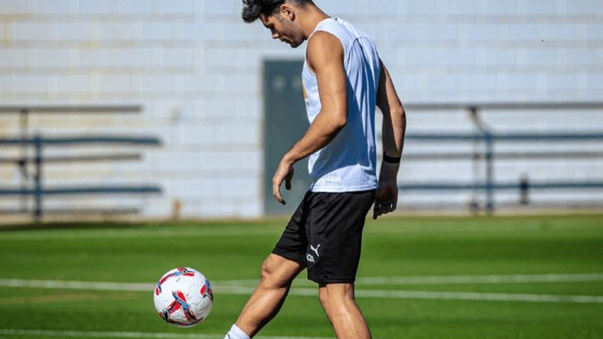 fran_perez_ya_toca_balon_001.png fran_perez_ya_toca_balon_001.png