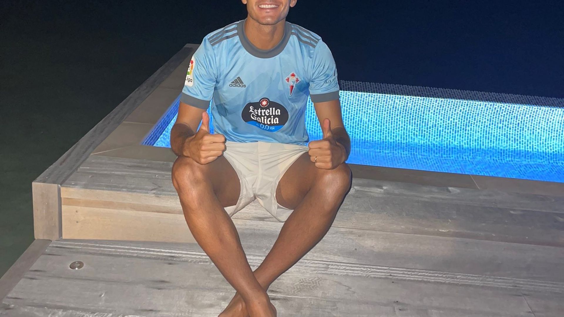 fu_4rgzaqaiemscjpg.jpg fu_4rgzaqaiemscjpg.jpg