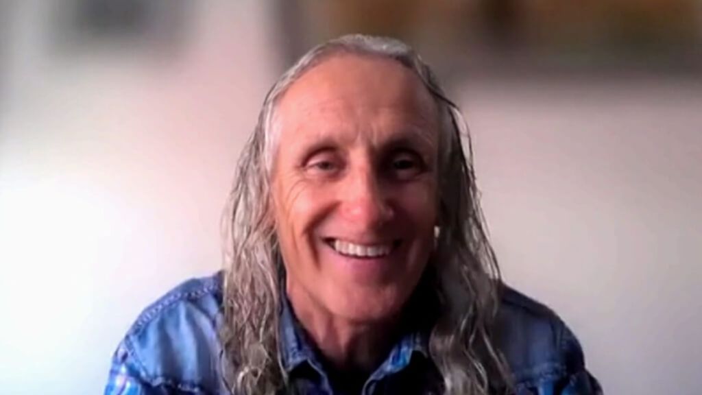 Robert Carmona, el futbolista profesional más longevo: "No pienso en retirarme"