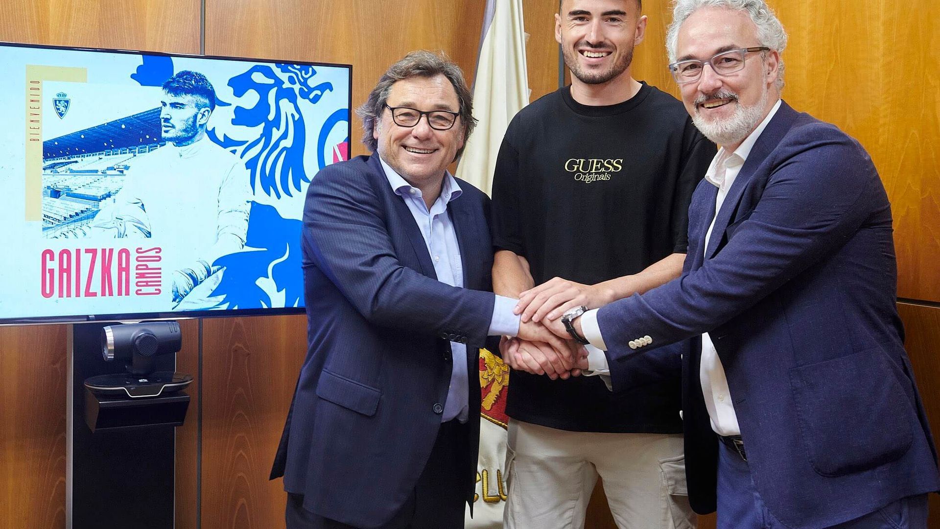 gaizka_campos_tras_su_fichaje_por_el_real_zaragoza_foto_x_001.jpeg gaizka_campos_tras_su_fichaje_por_el_real_zaragoza_foto_x_001.jpeg