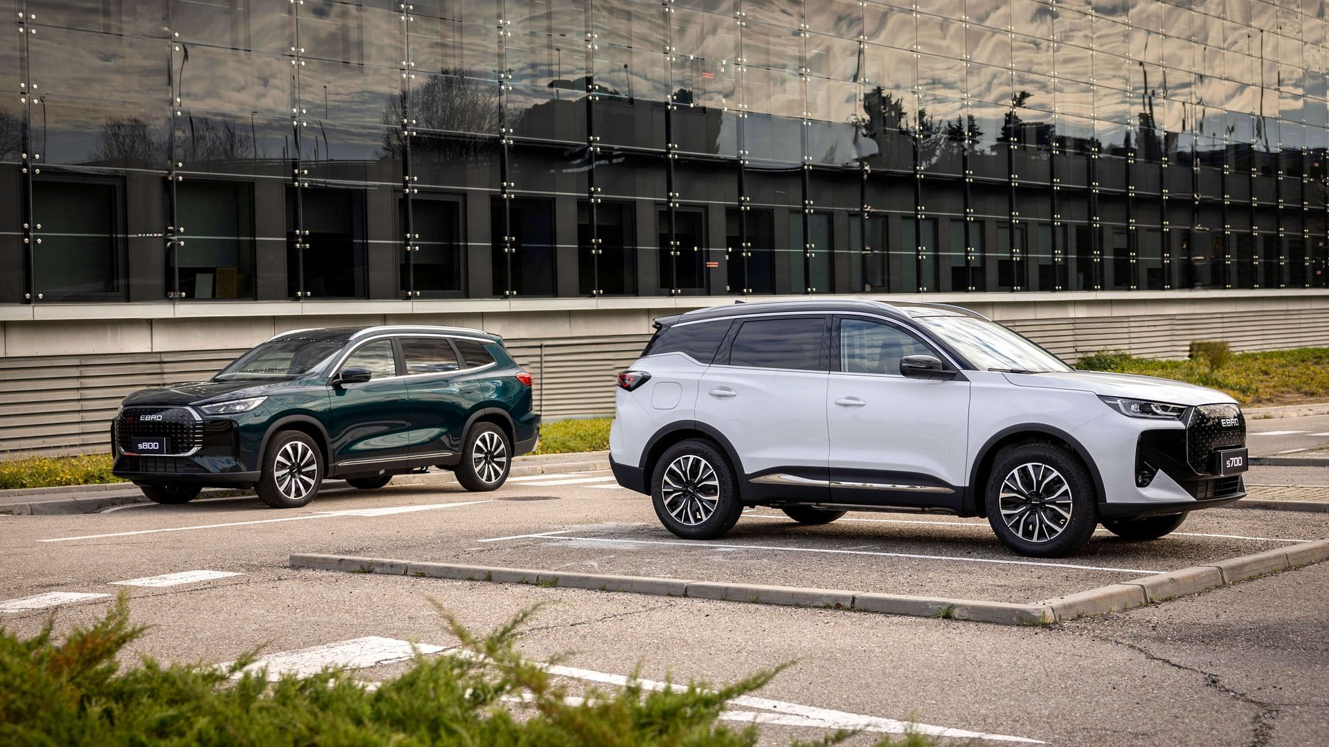 gama_ebro_hibrida_enchufable.jpg gama_ebro_hibrida_enchufable.jpg