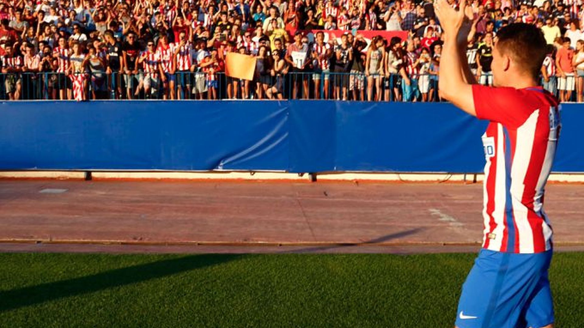 gameiro_presentancion_atleti2.jpg