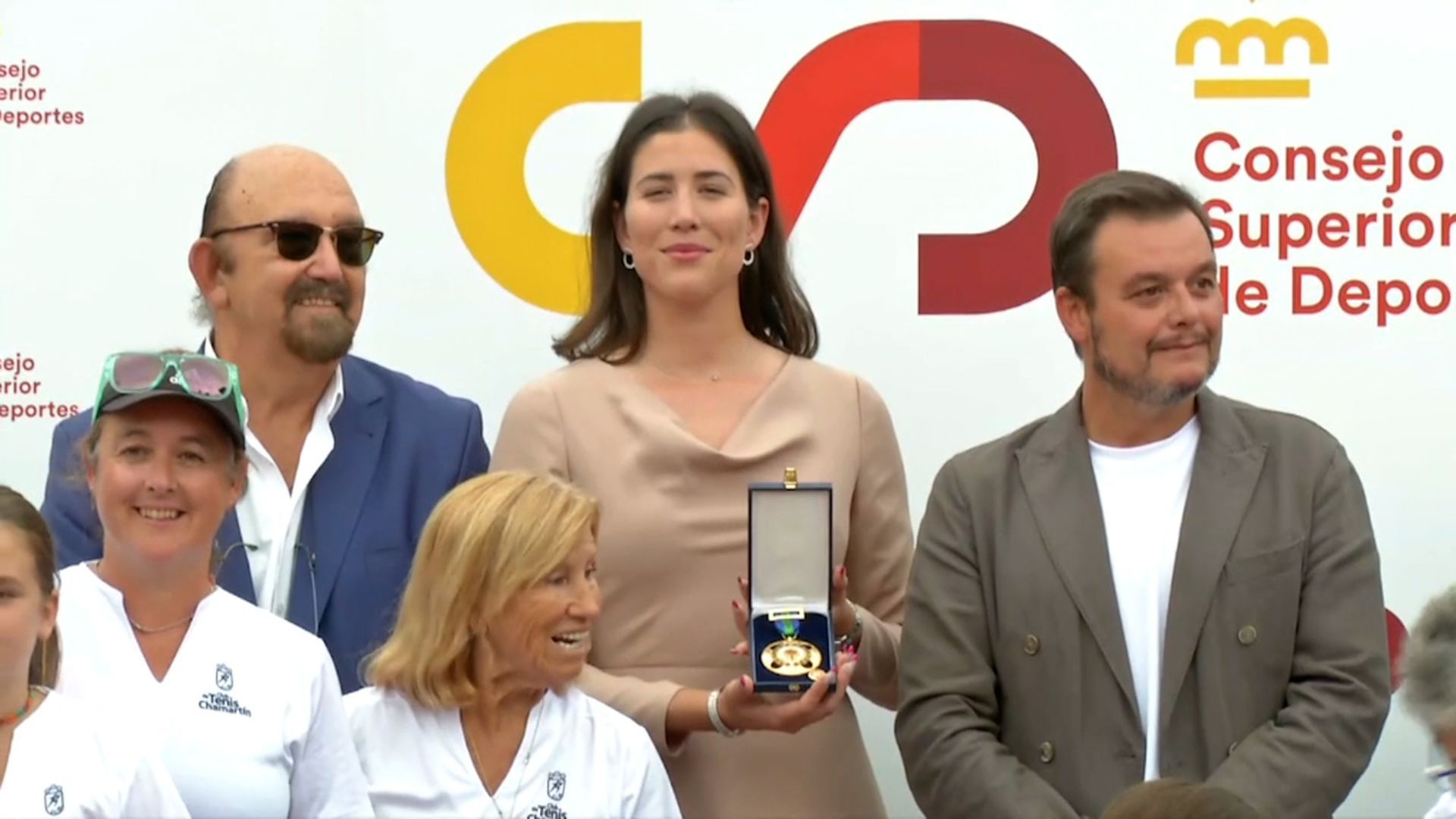 garbine_muguruza_recibe_la_medalla_al_merito_deportivo_y_habla_de_su_futuro.jpg garbine_muguruza_recibe_la_medalla_al_merito_deportivo_y_habla_de_su_futuro.jpg