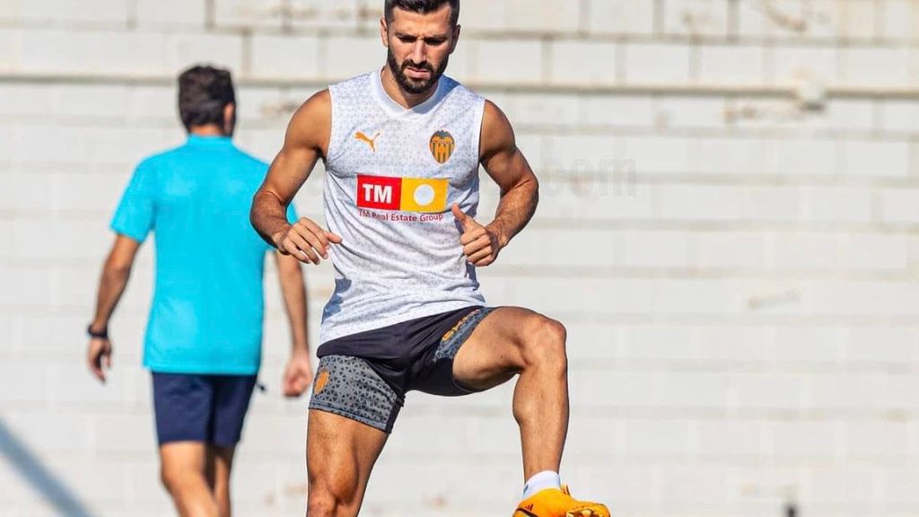 Gayà y Amallah duda para recibir al Barcelona en Mestalla