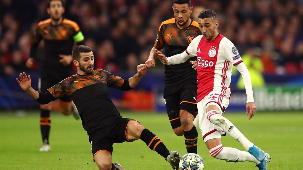 Ajax-Valencia: Los milagros de Gayá y Domenech