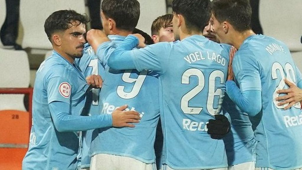 El Celta Fortuna celebra su victoria en el derbi ante el Lugo