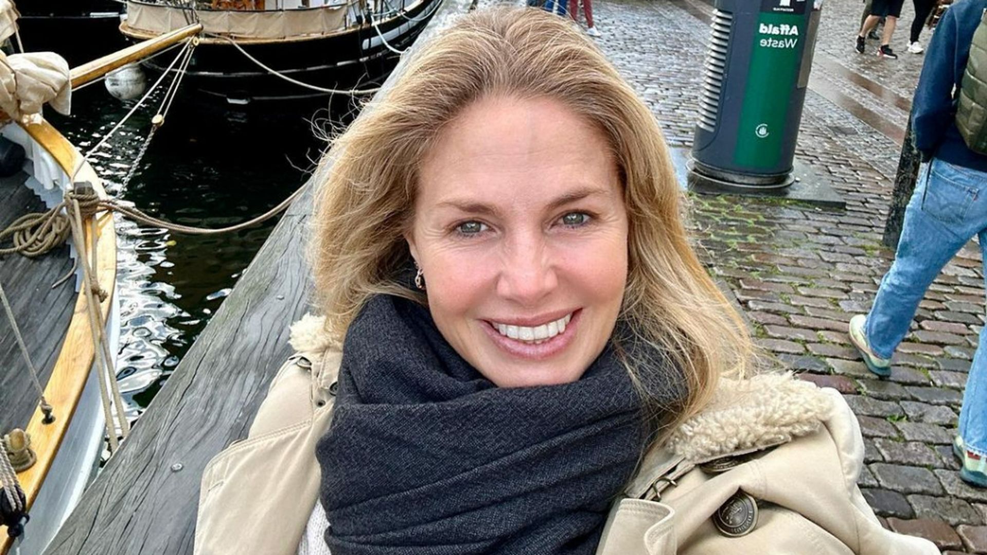 genoveva_casanova_en_uno_de_sus_viajes__genoveva_casanova_official_001.jpg genoveva_casanova_en_uno_de_sus_viajes__genoveva_casanova_official_001.jpg