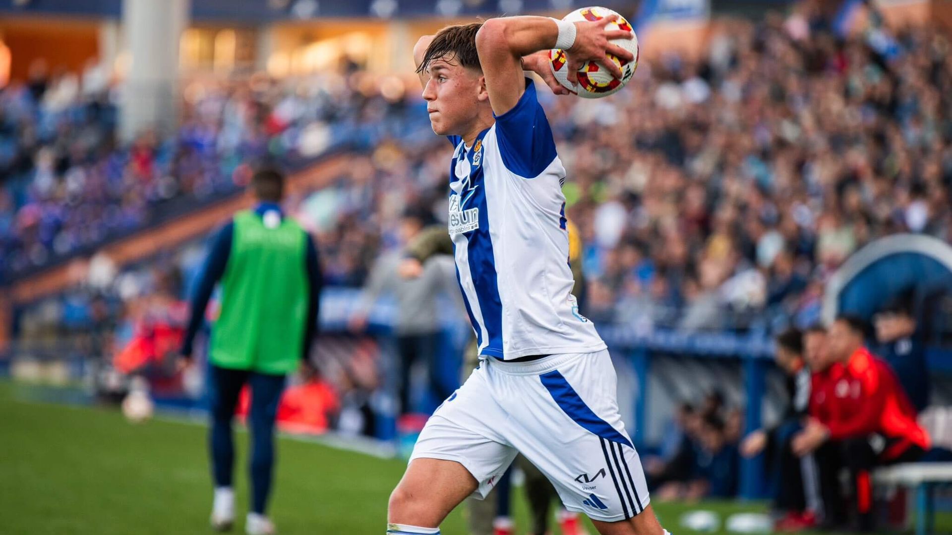 gipebkaxcaaifzbjpg_001.jpg gipebkaxcaaifzbjpg_001.jpg