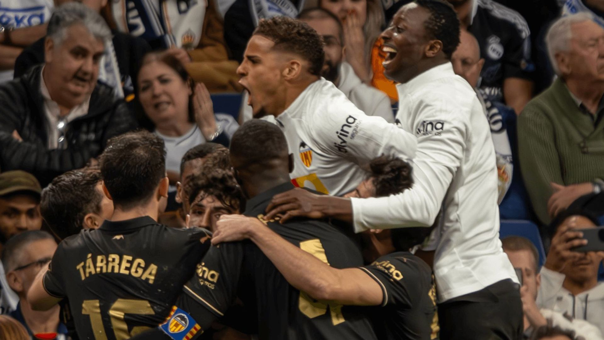 gol_en_el_bernabeu_foto_cordon_press_001.png gol_en_el_bernabeu_foto_cordon_press_001.png