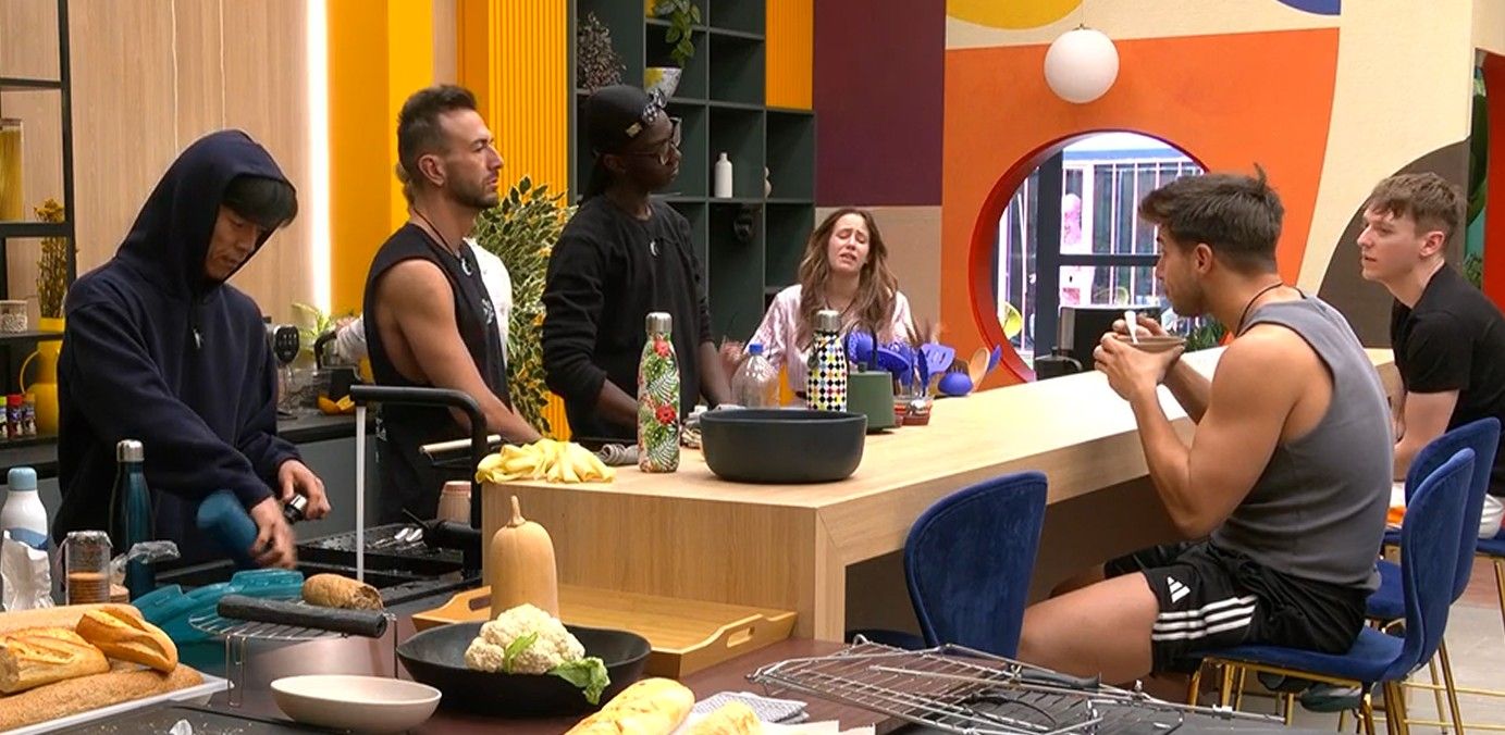 La desesperación de Aroa al descubrir que algo imprescindible falta en la casa: ''Me podéis quitar la vida''