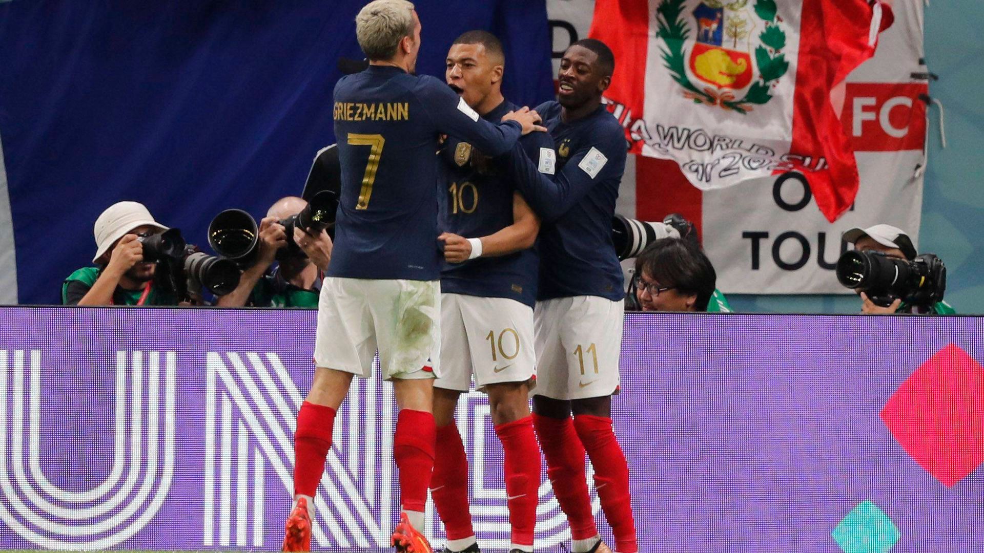 griezmann_mbappe_y_dembele_celebran_un_gol_de_francia_foto_cordon_press_001.jpg