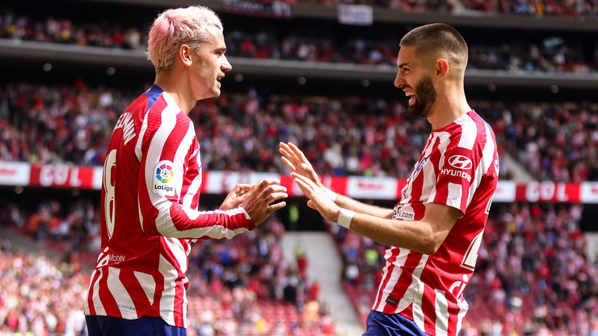 griezmann_y_carrasco_celebrando_un_gol_del_atletico_de_madrid_foto_atletico_001.jpg