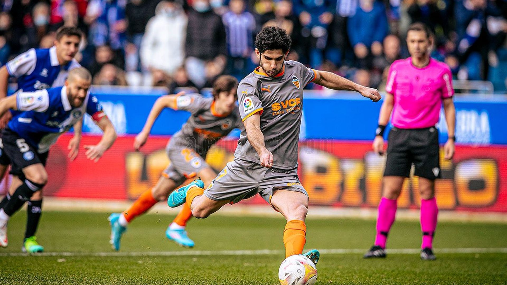 guedes_transforma_el_1_1_foto_valencia_cf_001.jpeg