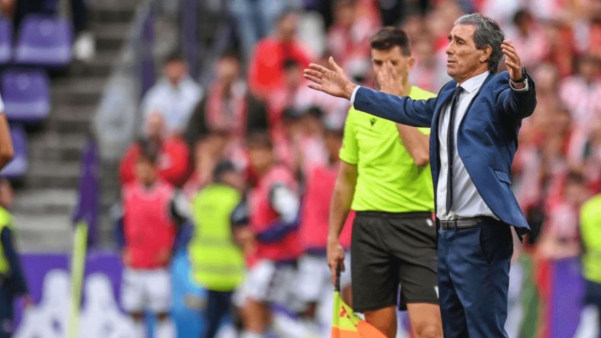 guillermo_almada_dirigiendo_en_el_encuentro_ante_el_sporting_001.png guillermo_almada_dirigiendo_en_el_encuentro_ante_el_sporting_001.png